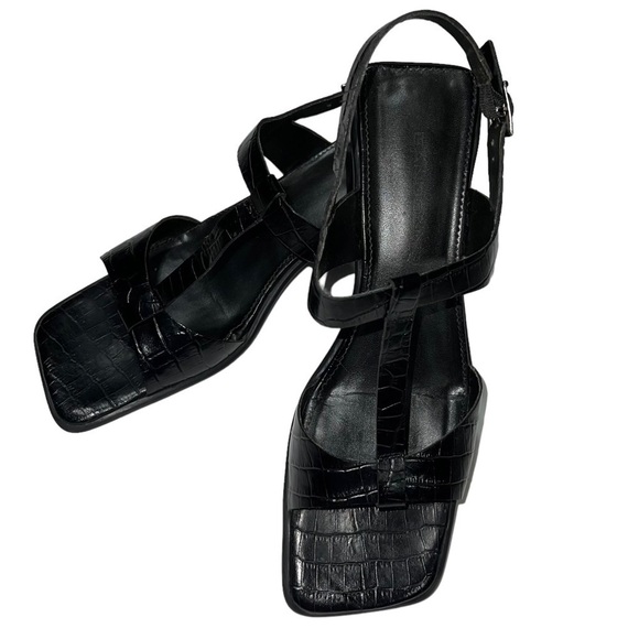 BANDOLINO *Vintage* (EUC) Kendra Black Leather T Strap Sandals, Size 9.5 - Picture 3 of 12